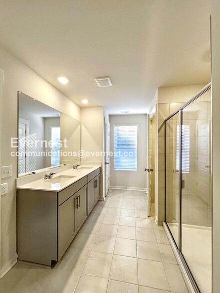 Building Photo - 1624 Manuka Ln