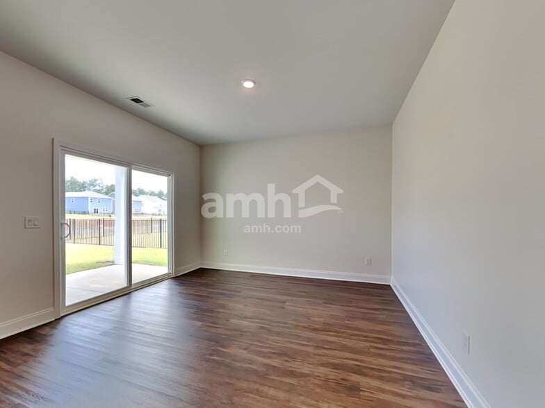 Building Photo - 534 Plumeria Ln