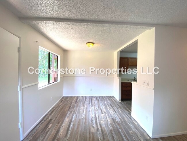 Building Photo - 2069 California Ave