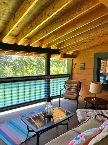 Building Photo - 260 Rustic Ln