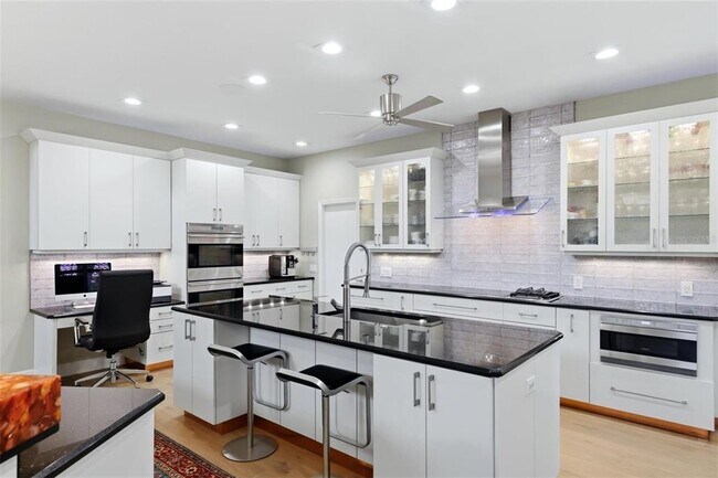 Building Photo - 7274 Villa D Este Dr