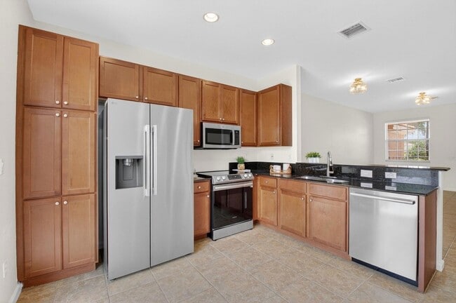 Building Photo - 7409 Sarentino Ln