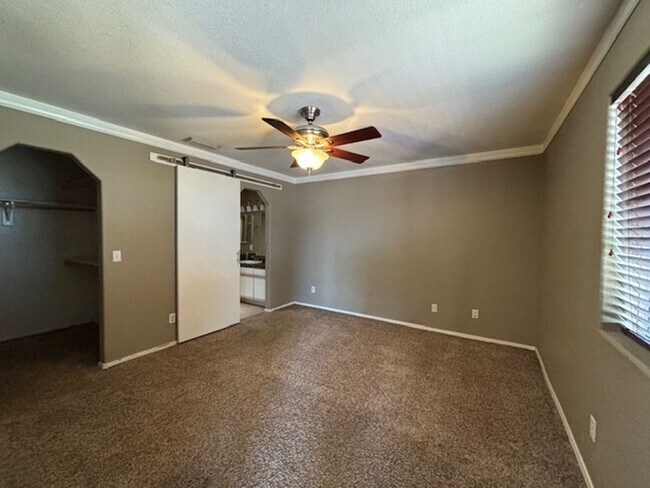 Building Photo - 3696 Monterey Dr