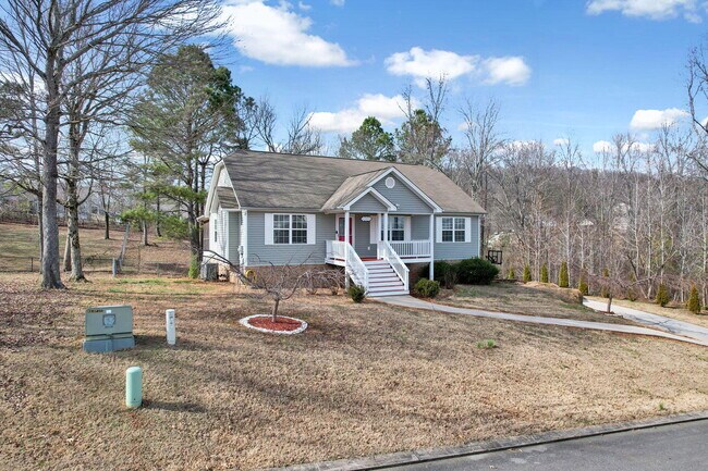 Building Photo - 217 Home Pl Ct SE