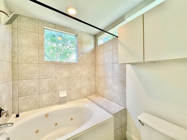 Building Photo - 4214 Swiss Ave