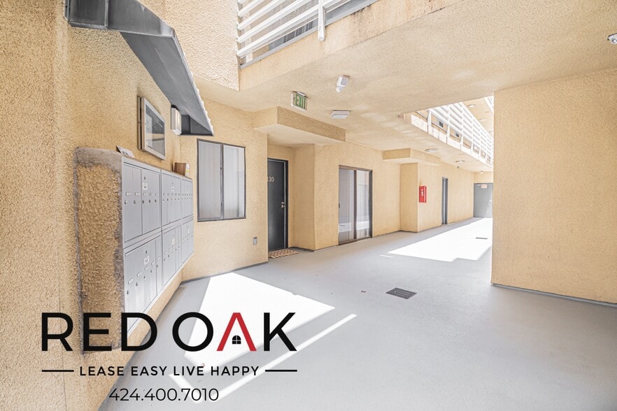 Building Photo - 2724 Abbot Kinney Blvd