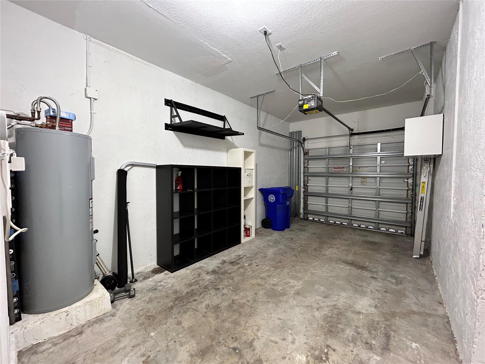 Building Photo - 604 NW 170th Ter
