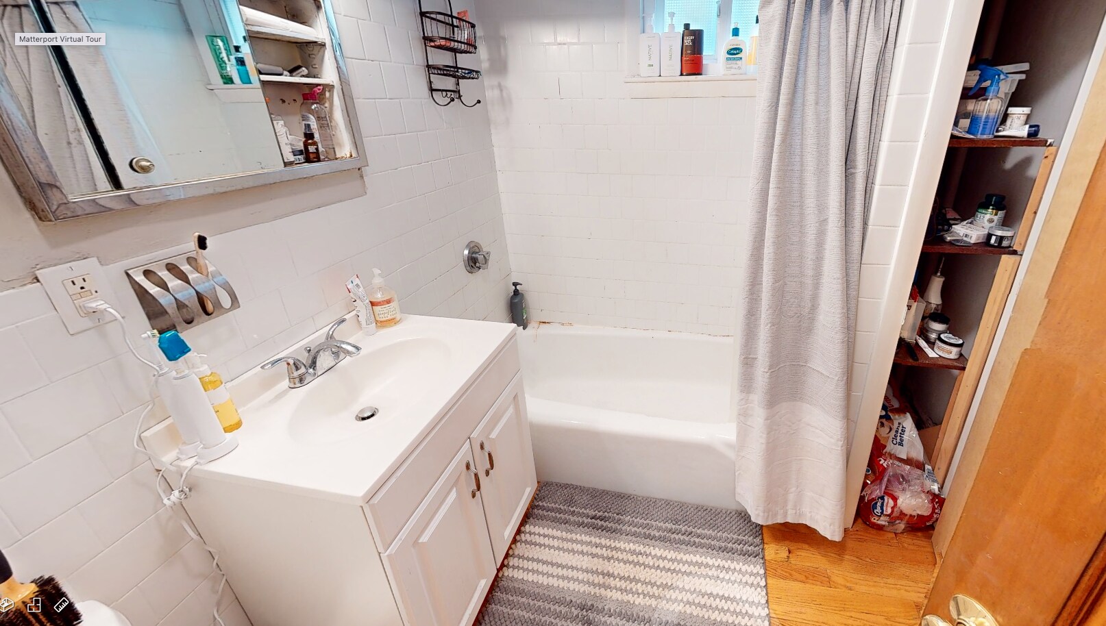 Building Photo - 23 Tufts St