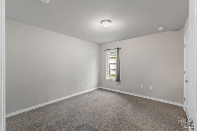 Building Photo - 3210 Electra Dr