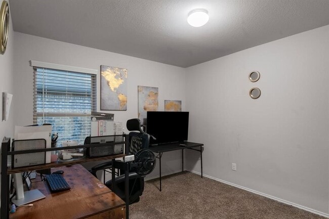 Building Photo - 518 Poppy Field Ct