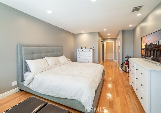 Building Photo - 2168 Lemoyne St