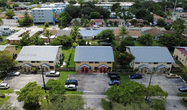 Building Photo - 1630 NE 151st St