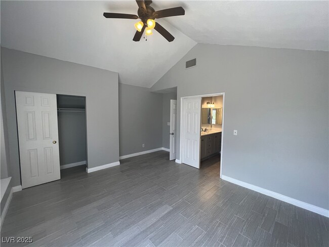 Building Photo - 362 Cavos Way