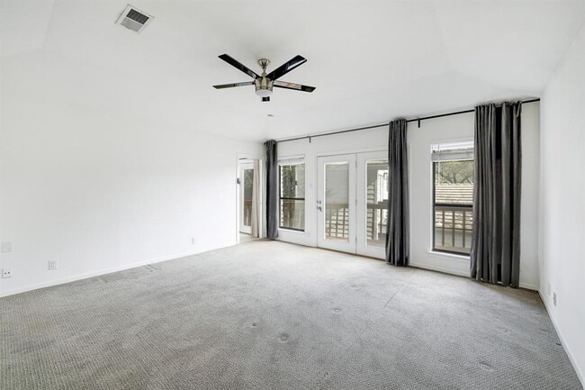 Building Photo - 4407 Jessamine Hollow