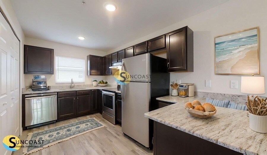 Primary Photo - 8112 Juniper Rd