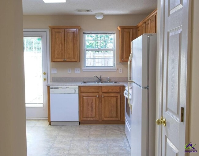 Building Photo - 13 Pine Shadow Ct