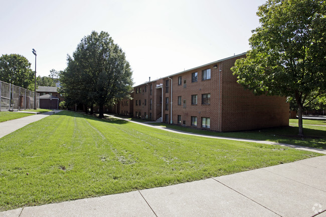 Building Photo - Cumberland Court