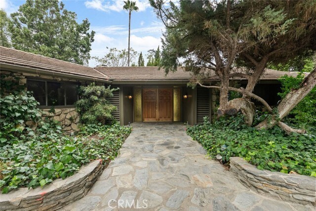 Primary Photo - 1218 Flintridge Ave