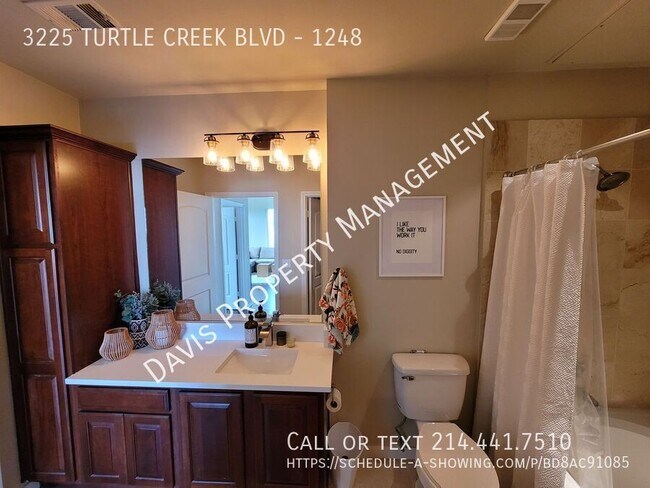Building Photo - 3225 Turtle Creek Blvd Blvd