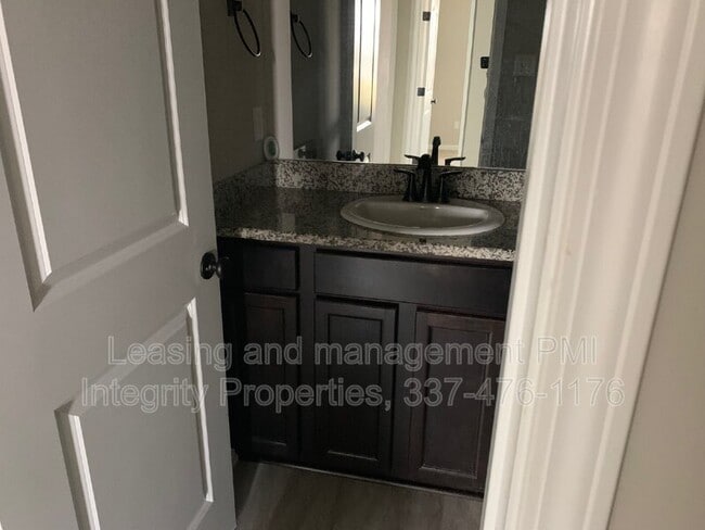 Building Photo - 201 St Caillin St