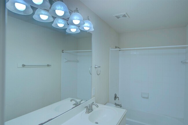 Building Photo - 1139 Glenwood Canyon Ln