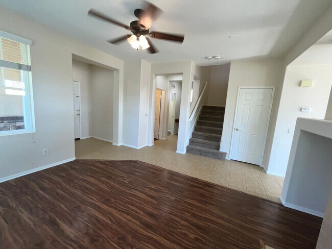 Building Photo - 35884 Crickhowell Ave