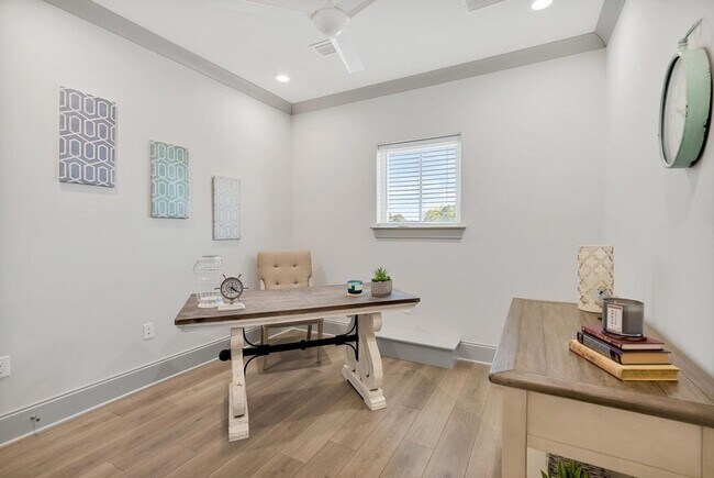 Building Photo - 35 Golden Bell Ct