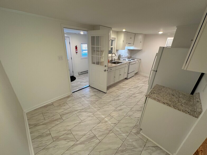 Kitchen - 150 Calvert St