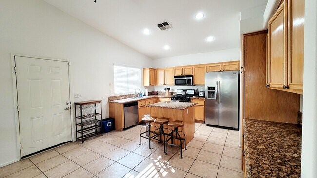 Building Photo - 78735 Rockberry Ct