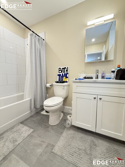 Building Photo - 3 A Glenley Terrace