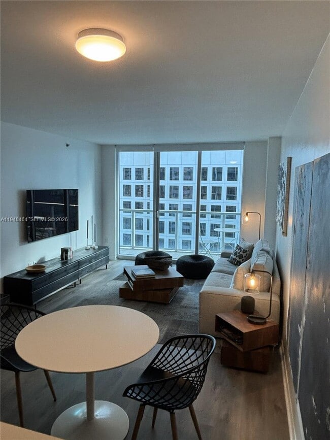 Building Photo - 500 Brickell Ave