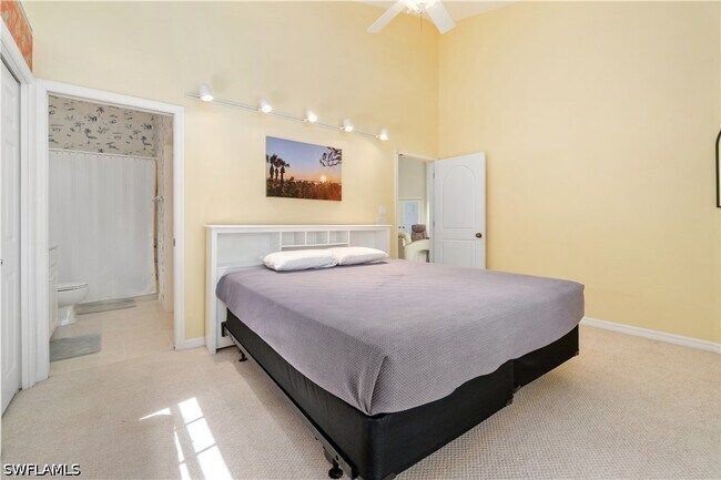 Building Photo - 27130 Flamingo Dr