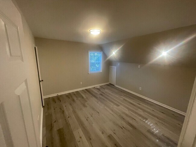 Building Photo - 5315