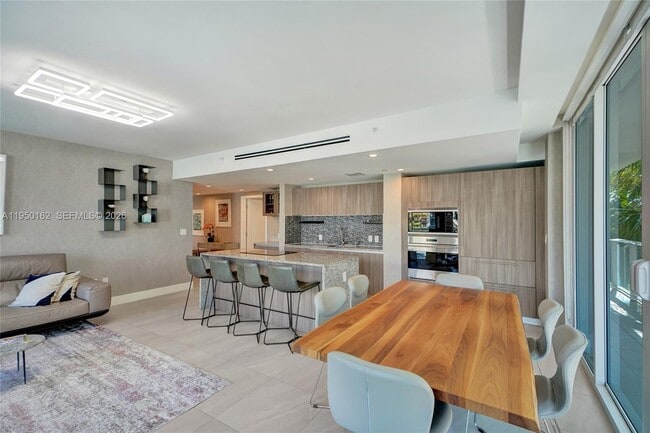 Building Photo - 1170 101st St