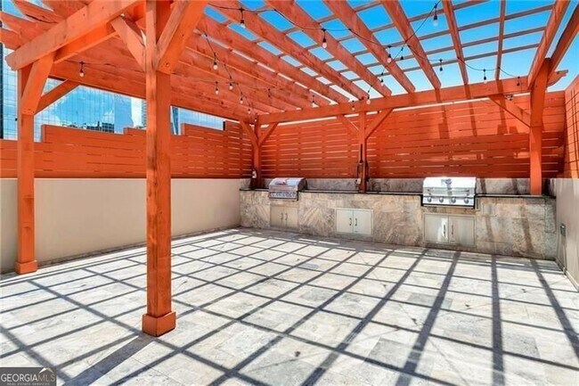 Building Photo - 3388 Peachtree Rd NE