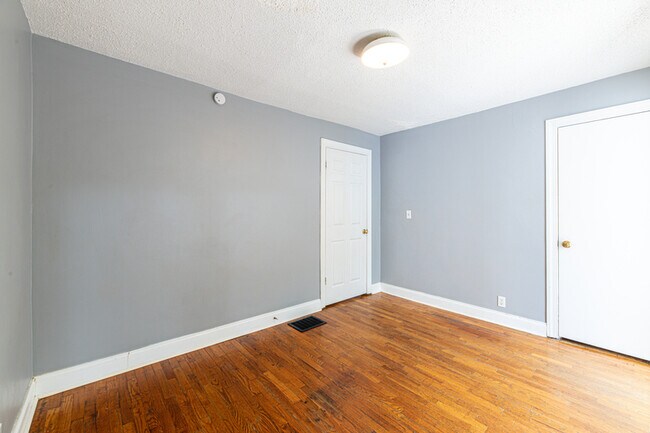 Building Photo - 1314 Goldleaf St