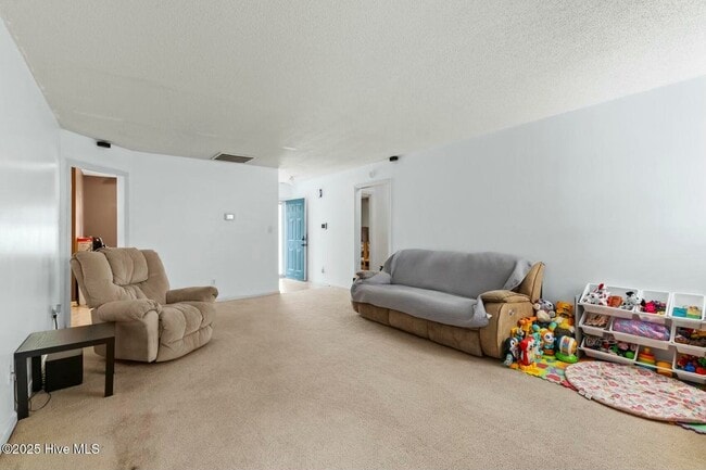 Building Photo - 1162 Shroyer Cir
