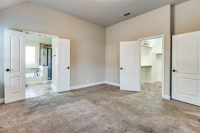 Building Photo - 4610 Lone Grove Way