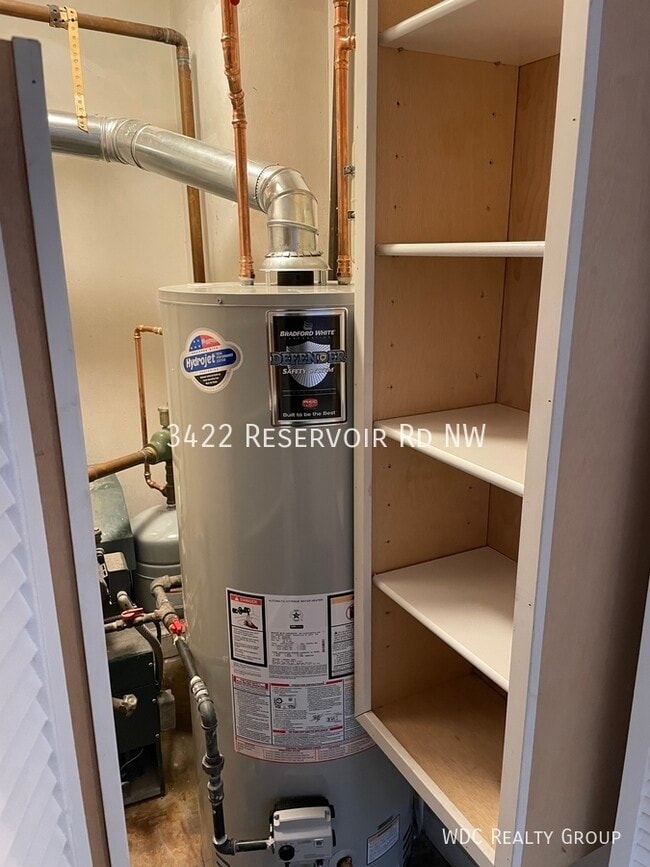 Building Photo - 3422 Reservoir Rd NW