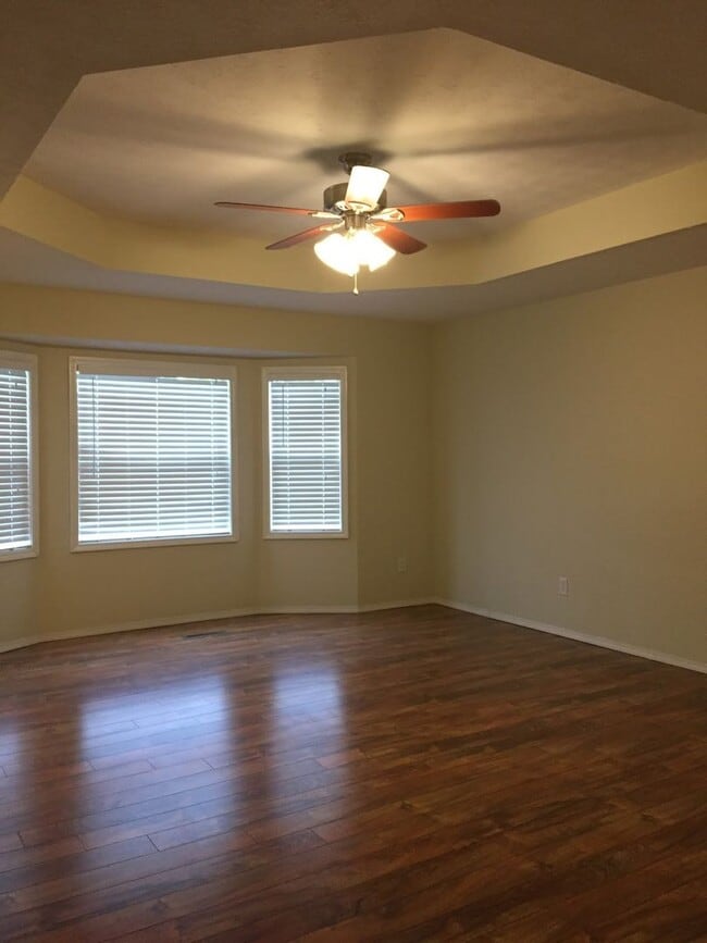 Building Photo - Executive Rental Nestled in Hickory Ridge ...