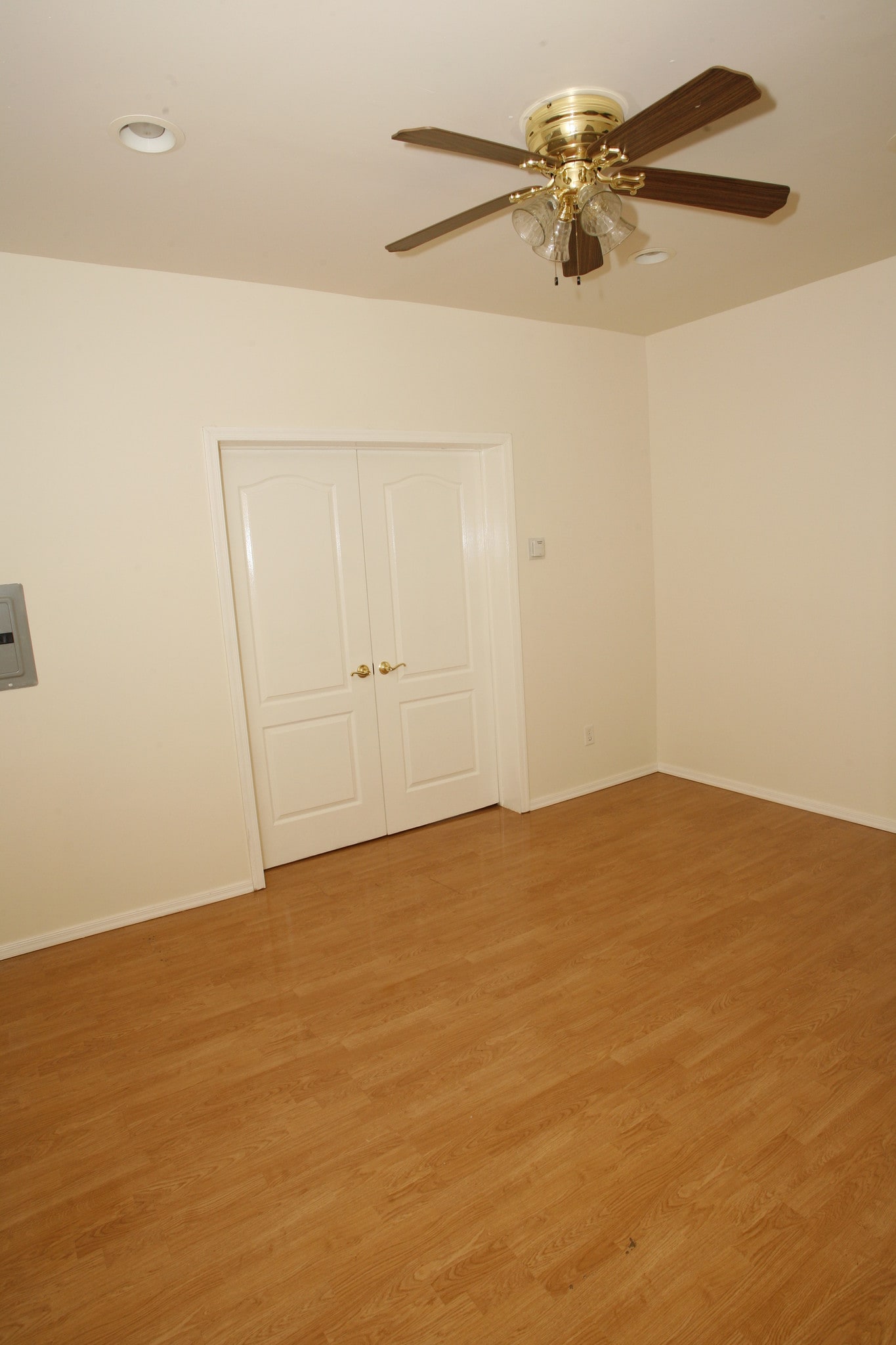 Building Photo - 429 18th Ave