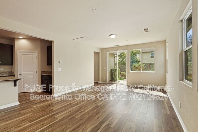 Building Photo - 5500 Amnest Way