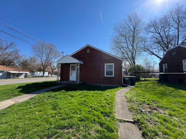 Building Photo - 2904 Lincoln St