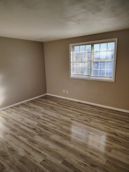 Building Photo - 1353 N 2nd St