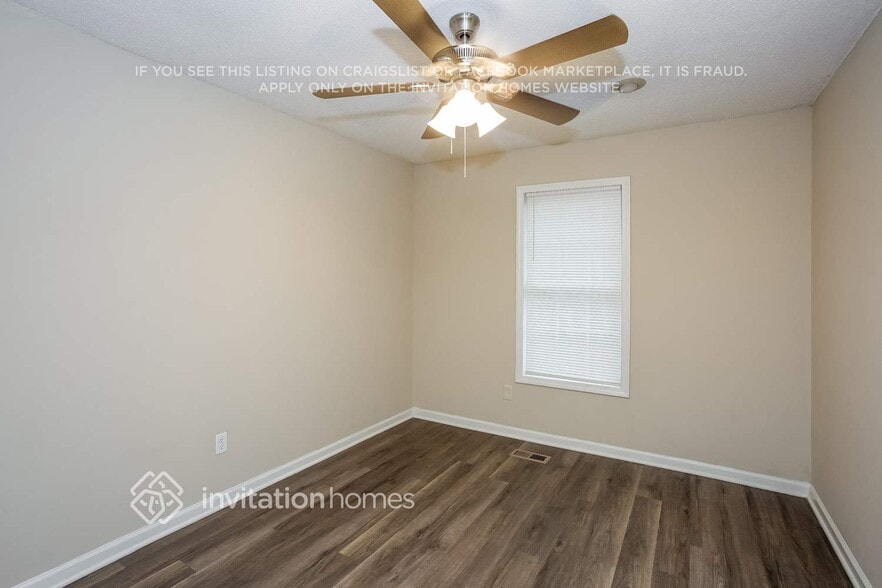 Building Photo - 1631 Barbara Ann Cir