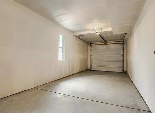 Building Photo - "Spacious 3-Bed Townhouse in Arvada with 2.5 Baths & 1854 Sq Ft of Comfort!"