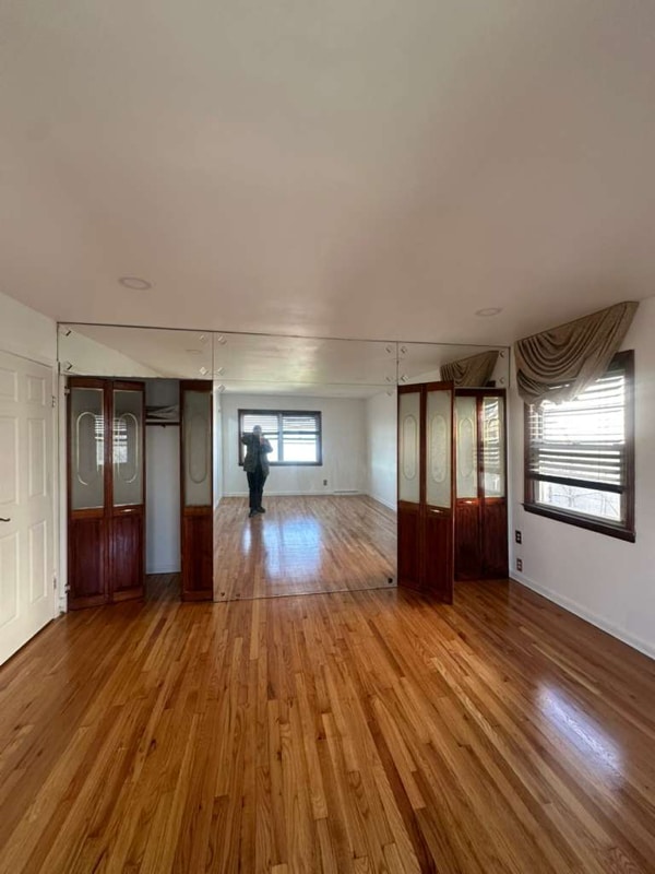 Building Photo - 109-19 Ditmars Blvd