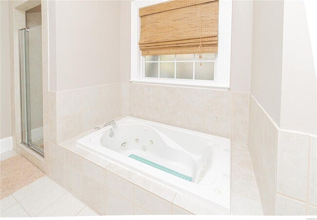 Building Photo - Home for Rent in Cloverdale