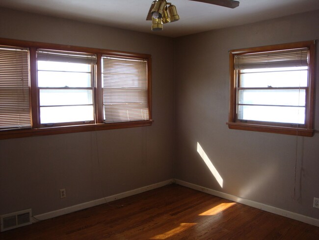 Building Photo - Northside Ranch - 3 Bedroom 1 Bath