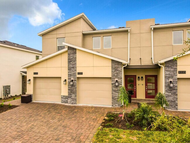 Building Photo - 9335 Sommerset Hills Dr